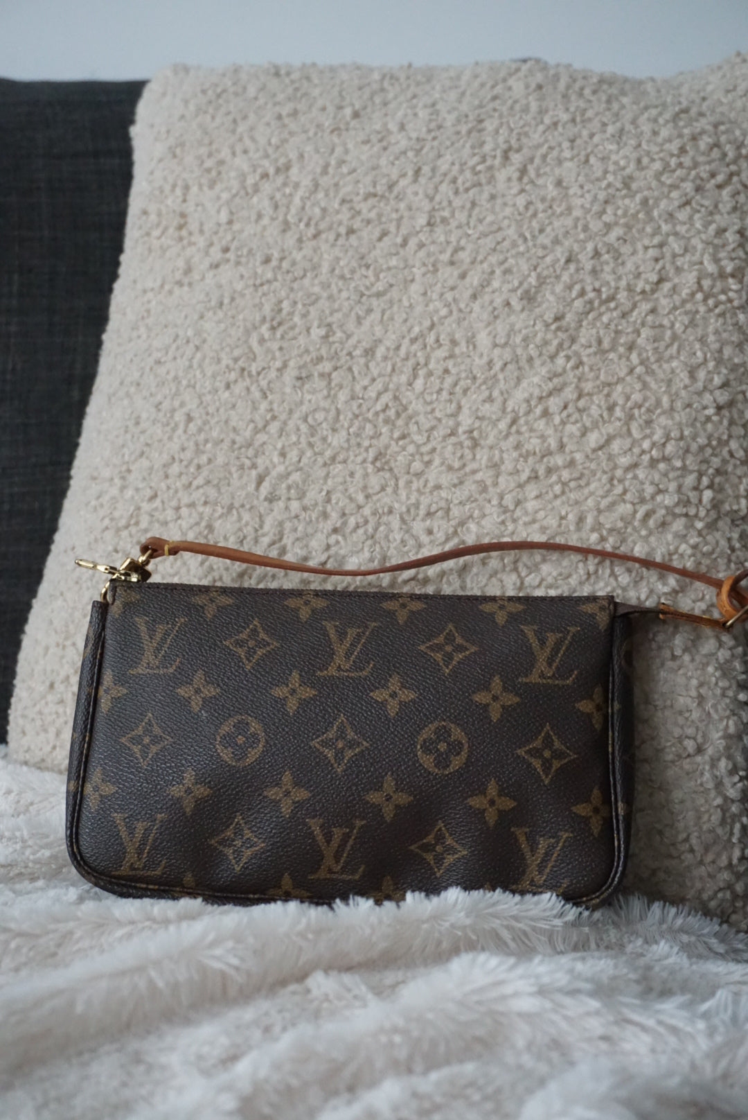 Louis Vuitton Monogram Pochette