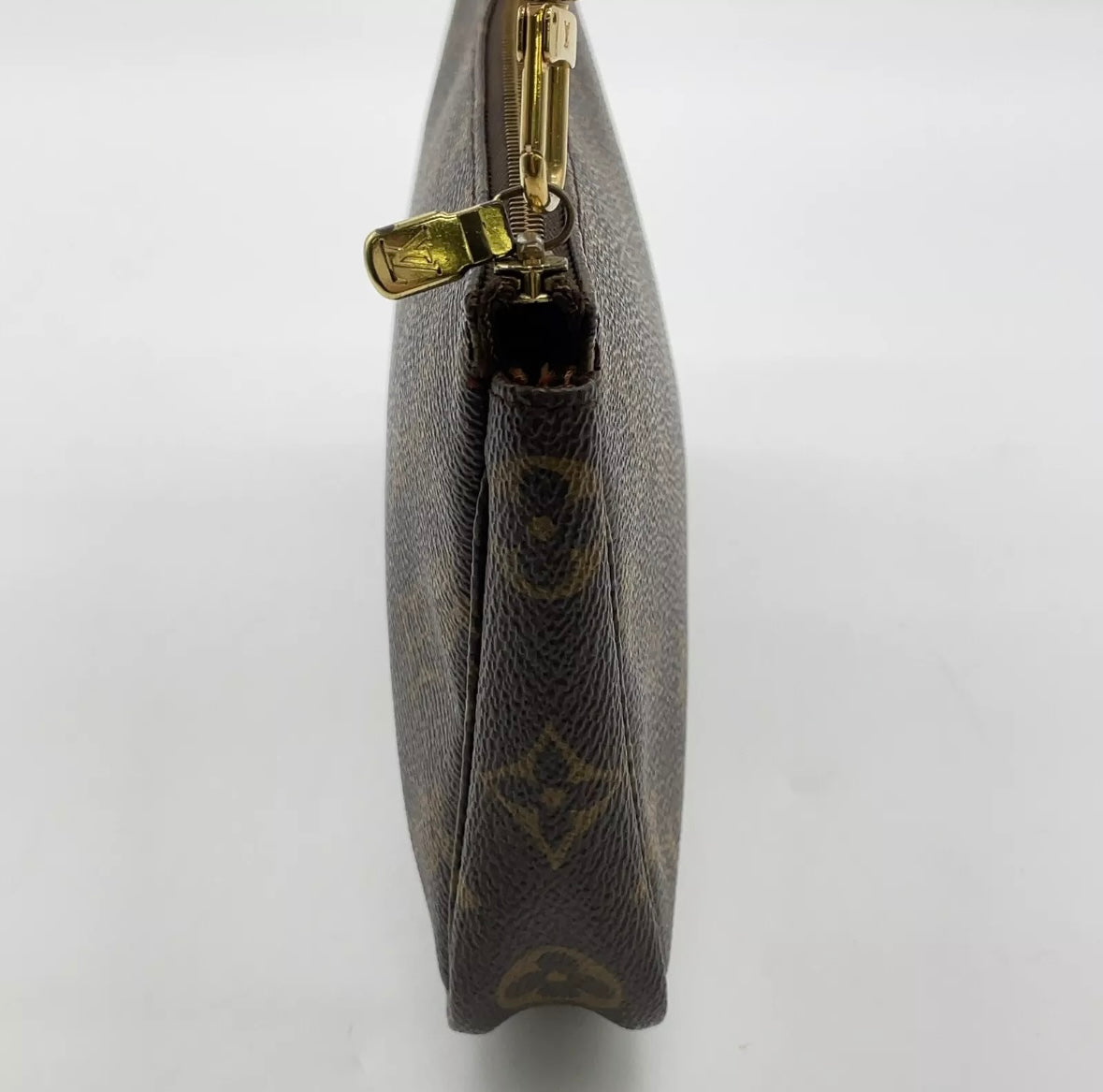 Louis Vuitton Monogram Pochette