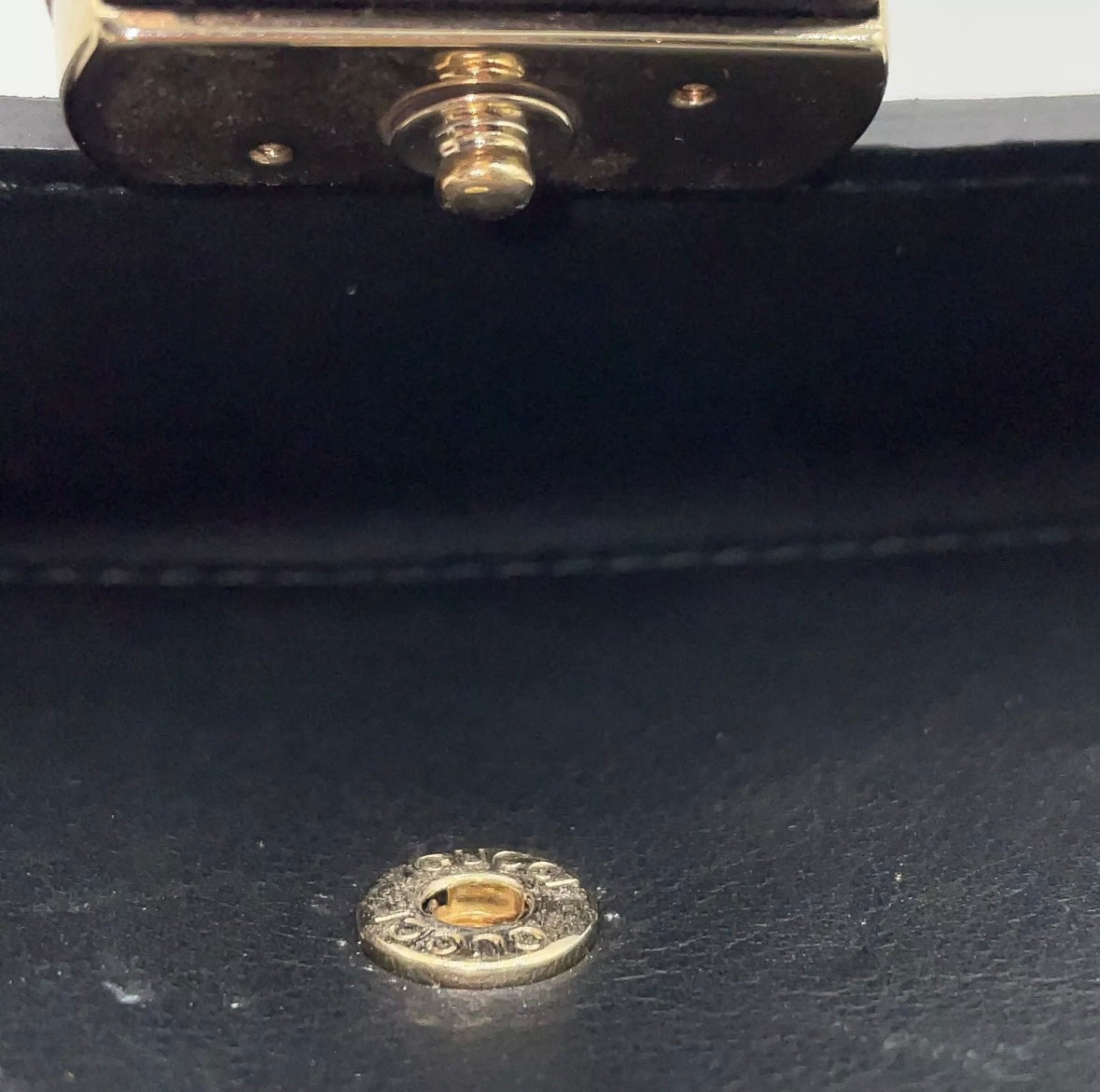 Gucci Interlocking G Logo Leather Continental Wallet