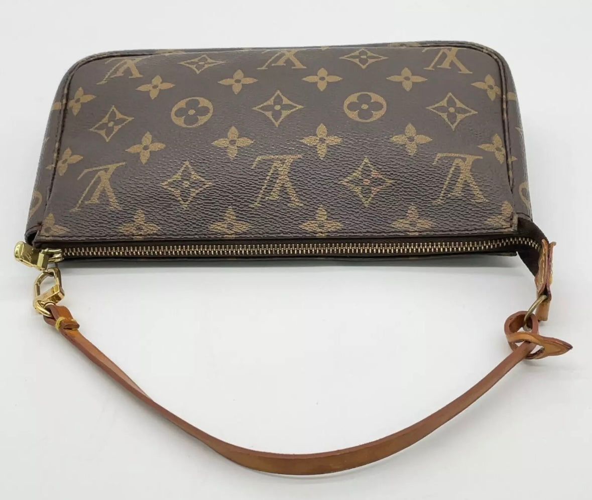 Louis Vuitton Monogram Pochette